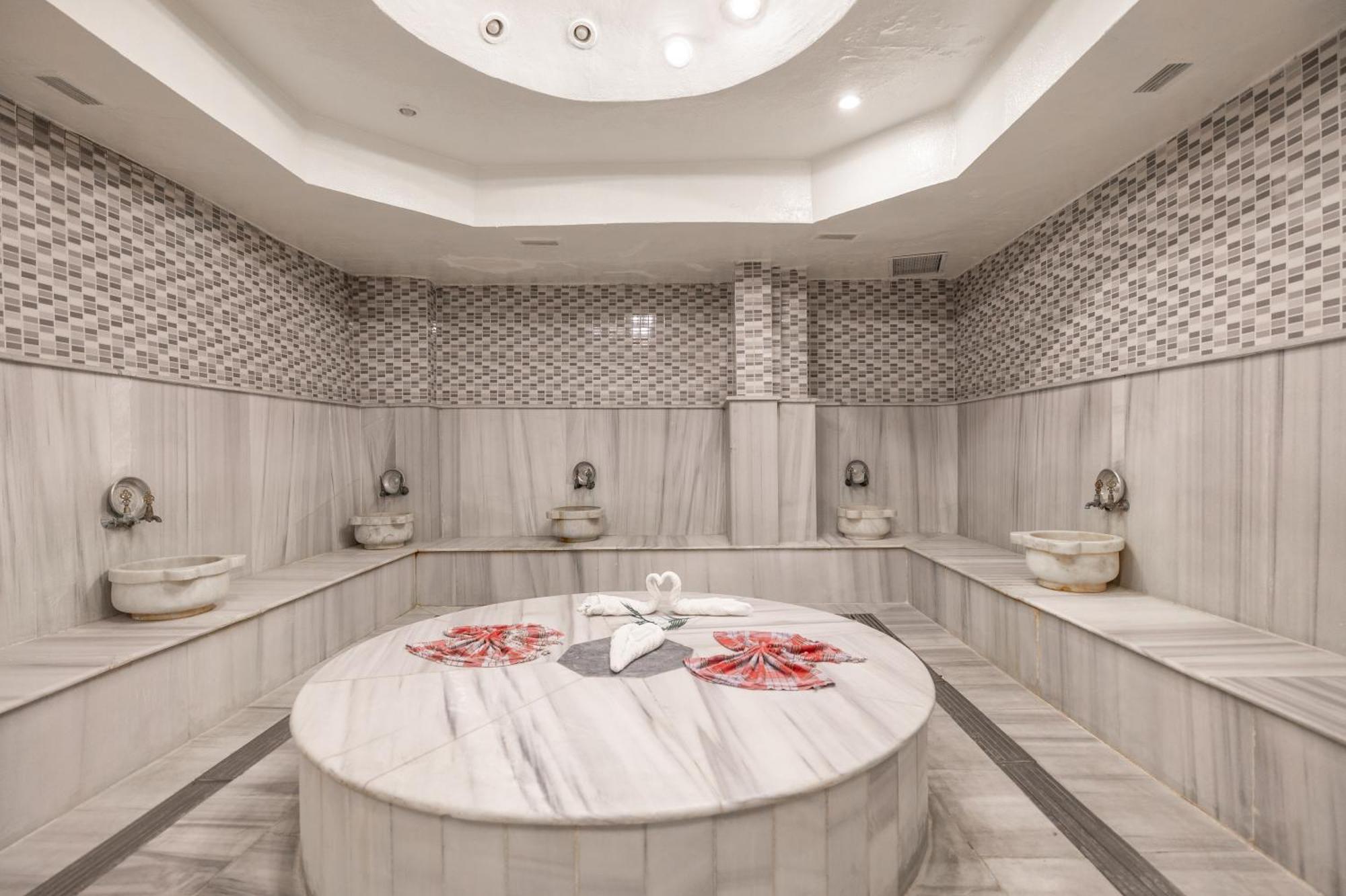 Halic Park Hotel Ayvalı Buitenkant foto
