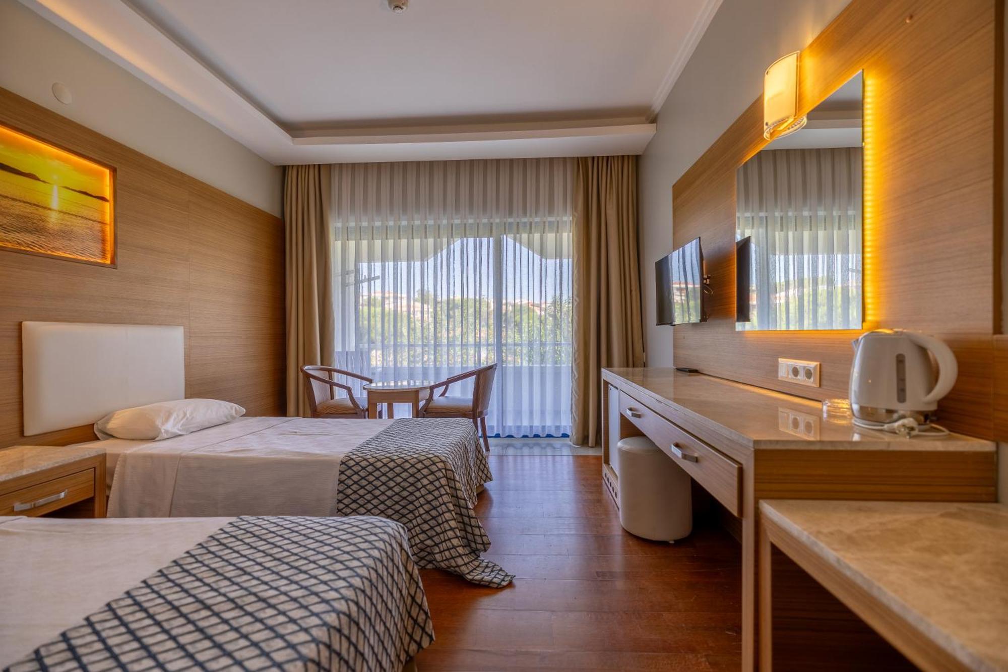 Halic Park Hotel Ayvalı Buitenkant foto